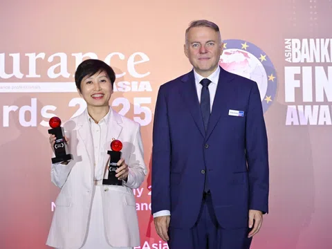OPES thắng lớn với bộ đôi giải thưởng danh giá tại Insurance Asia Awards 2025