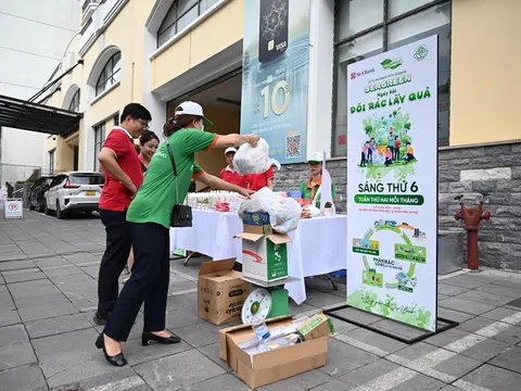 SeABank tổ chức “Ngày hội đổi rác lấy quà” - Lan tỏa lối sống xanh vì Hà Nội sạch đẹp