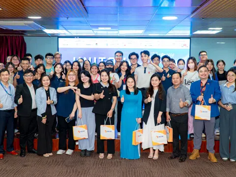 Top 3 ngành học không sợ bị thay thế khi AI lên ngôi