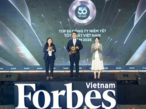 Forbes vinh danh FPT Retail trong Top 50 công ty niêm yết tốt nhất Việt Nam 2025