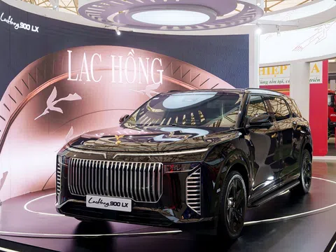 Lý do Lạc Hồng 900 LX tạo cơn “bão” check-in tại triển lãm 80 năm thành tựu đất nước
