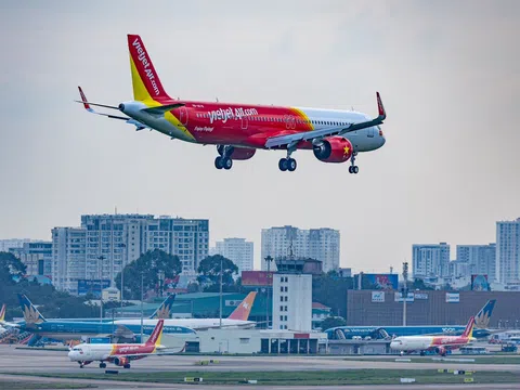 Làn sóng thoái vốn bùng nổ: Thị trường chứng khoán sôi động, doanh nghiệp tận dụng thời điểm vàng