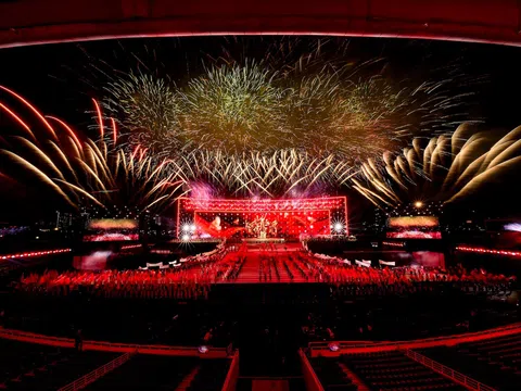 Sun Group đồng hành kiến tạo dấu ấn nghệ thuật “Dưới lá cờ vẻ vang của Đảng”