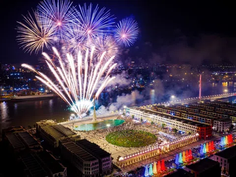 Dồn dập sự kiện dịp lễ 30/4, Vinhomes Royal Island hút khách, kích hoạt hệ sinh thái kinh doanh