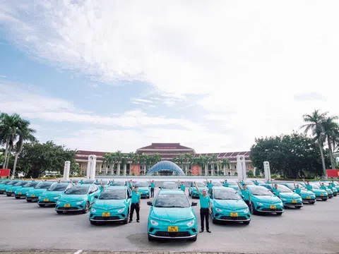 Hãng taxi điện của tỷ phú Phạm Nhật Vượng đổi CEO
