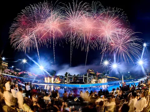 Ngay sát trung tâm TP.HCM, Vũng Tàu “nóng” dịp 2/9 với pháo hoa và ưu đãi hấp dẫn tại Công viên nước