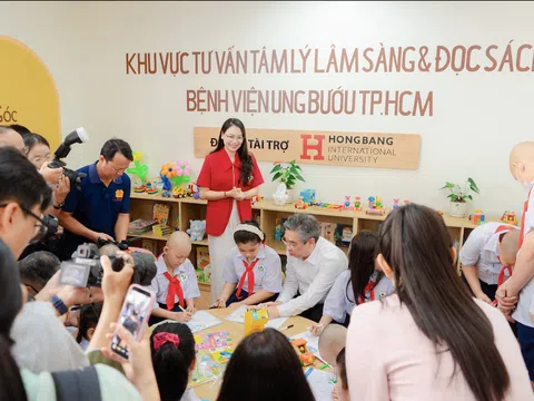 HIU đồng hành công trình đọc sách và tham vấn tâm lý cho bệnh nhi ung thư