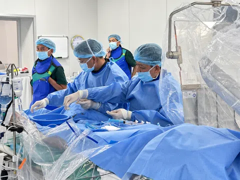Bệnh viện Mặt Trời và Chợ Rẫy cứu hai ca nhồi máu cơ tim tại Phú Quốc