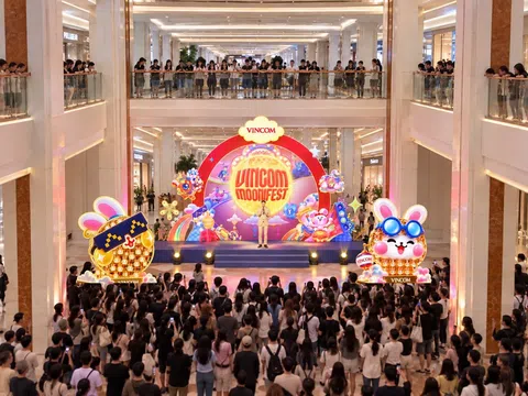 Lên đồ đi hội, “phá cỗ phá cách”: Vincom có gì cho hội bạn và cả nhà mùa trăng này?