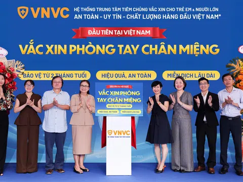 VNVC tiêm vắc xin tay chân miệng, tin vui cho hàng triệu gia đình có con nhỏ