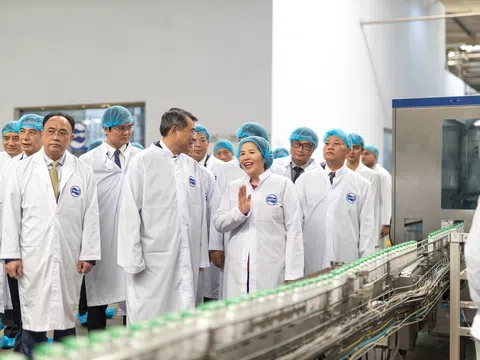 Ủy viên Bộ Chính trị, Thủ tướng Chính phủ Lê Minh Hưng thăm Angkormilk, dấu ấn đầu tư quốc tế của Vinamilk