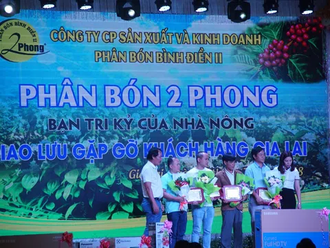 Công ty Cổ phần Phân bón Bình Điền II – thương hiệu 2 Phong giao lưu với bà con nông dân tỉnh Gia Lai