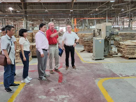 John Wallace - Người Mỹ làm nên thương hiệu mây tre xuất khẩu Rapexco ở Khánh Hòa
