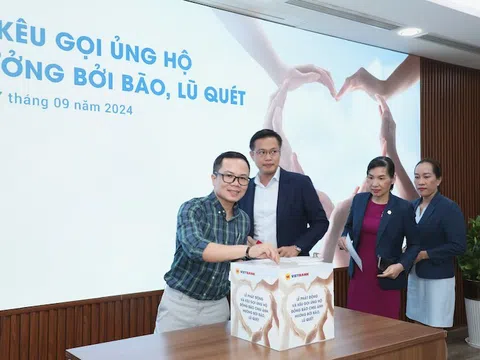 Tập thể Vietbank quyên góp hơn 700 triệu trong 120 phút của lễ phát động kêu gọi ủng hộ đồng bào