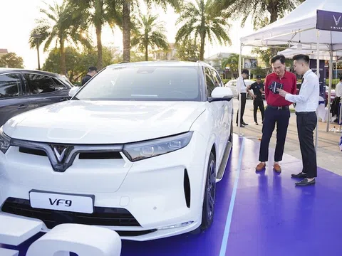 Mãnh liệt tinh thần Việt Nam – Vì tương lai xanh lần 3: VinFast công bố chương trình “Thu xăng – Đổi điện” ưu đãi lên đến 100 triệu đồng/xe