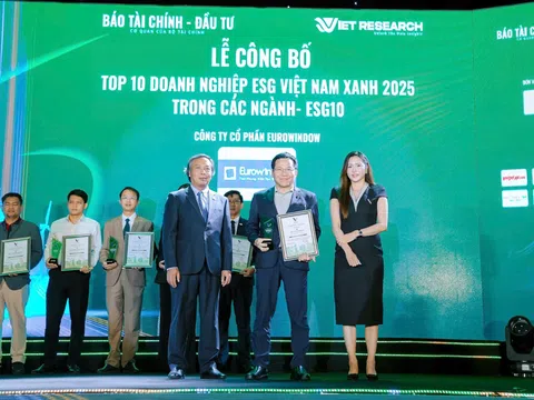 Eurowindow - thương hiệu tiêu biểu ngành cửa được vinh danh Top 10 Doanh nghiệp ESG Việt Nam Xanh 2025