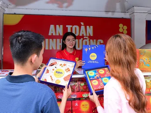 KIDO khởi động sớm thị trường trung thu 2025: Sản lượng gấp đôi năm 2024, tiếp tục hiện thực hóa mục tiêu tái khởi tạo không khí trung thu truyền thống. Chuỗi cửa hàng trung thu chính hãng miniBao sáng đèn, đón khách dùng thử đầu mùa vụ