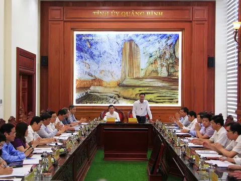 Ban Thường vụ Tỉnh ủy Quảng Bình và Quảng Trị thống nhất phương án nhân sự cấp ủy tỉnh sau hợp nhất, sáp nhập