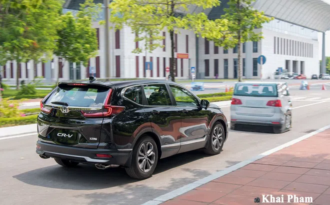 Toyota Safety Sense và Honda Sensing lần đầu xuất hiện, thị trường ô tô Việt đã được chú trọng