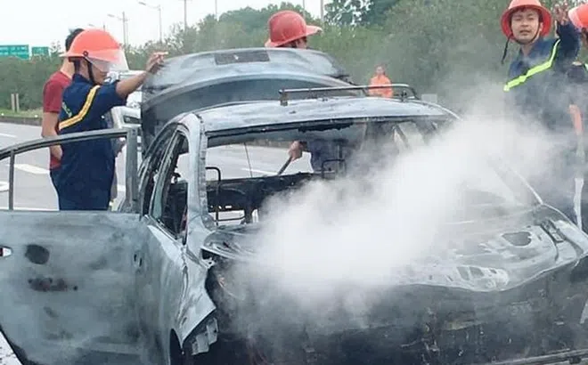 Video: Mazda 5 chỗ gây tai nạn liên hoàn ở Sơn Tây, Toyota Vios bốc cháy trên cao tốc Hà Nội - Thái Nguyên