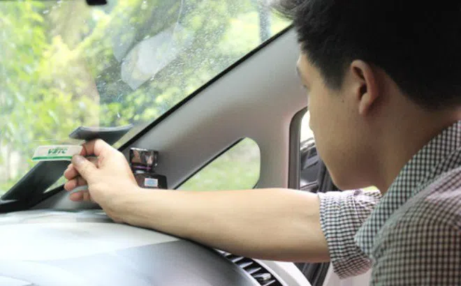 2 lý do tài xế nên dán thẻ không dừng ETC càng sớm càng tốt