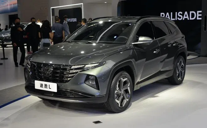 Hyundai Tucson 2021 L mới thân hình kéo dài với màn hình khổng lồ