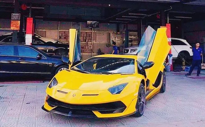 Bắt gặp chiếc Lamborghini Aventador SVJ thứ 2 khui công tại Đà Nẵng