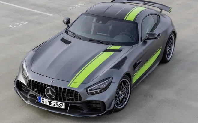 Siêu xe Mercedes-AMG GT R Pro hàng hiếm về Việt Nam