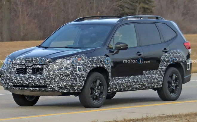 Subaru Forester 2022 facelift lộ diện khi chạy thử