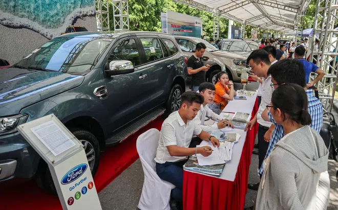 Loạt xe nhập khẩu giảm giá sốc - Lựa chọn tốt cho khách mua ô tô chơi Tết