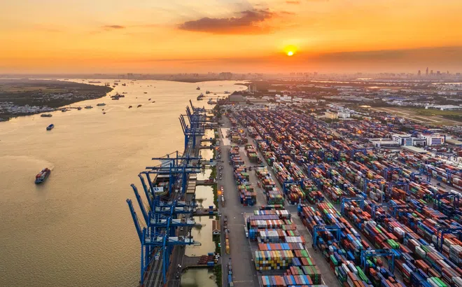 Thách thức ngoại thương