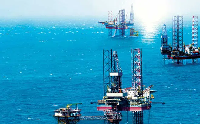 Doanh thu cho thuê giàn khoan khai thác dầu sụt giảm