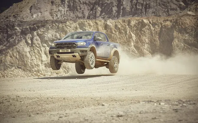 Ford Ranger Raptor sắp bỏ động cơ 2.0L, lên thẳng động cơ V8 của Mustang GT