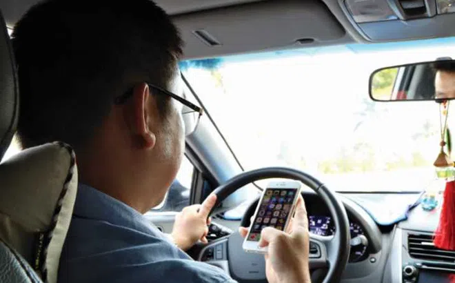Mẹo đuổi ruồi muỗi ra khỏi xe ô tô hiệu quả và tiết kiệm nhất