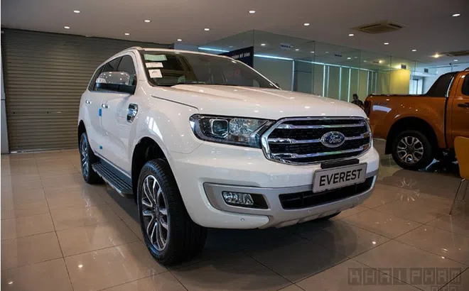 Ford Everest 2020 nâng cấp đã cập bến đại lý, giá không đổi đấu Fortuner, Santa Fe