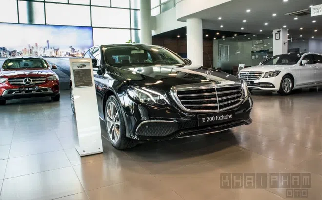 Ảnh chi tiết xe Mercedes-Benz E 200 Exclusive 2020 đầu tiên tại Hà Nội