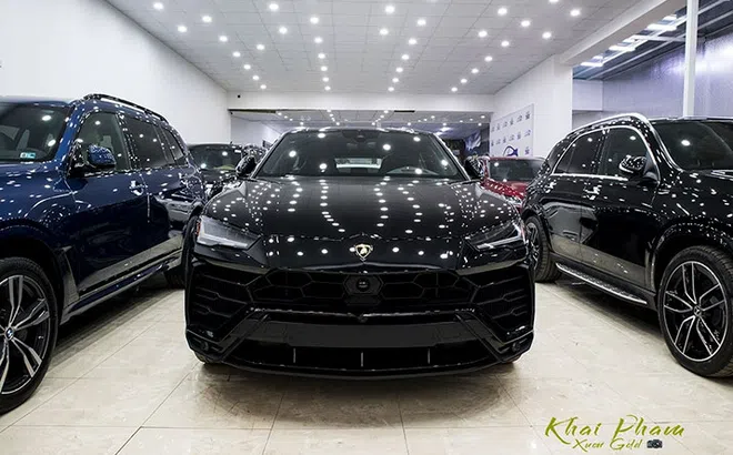 Ngắm bộ ảnh chi tiết xe Lamborghini Urus Black Edition 2020 đầu tiên tại Việt Nam