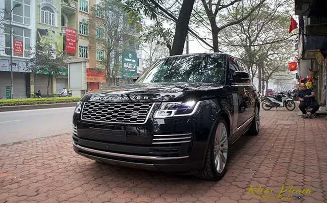 Range Rover Autobiography LWB, "món ăn" ưa thích của đại gia Việt với giá gần 12 tỷ đồng