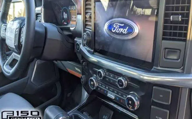 Lộ nội thất Ford F-150 2021