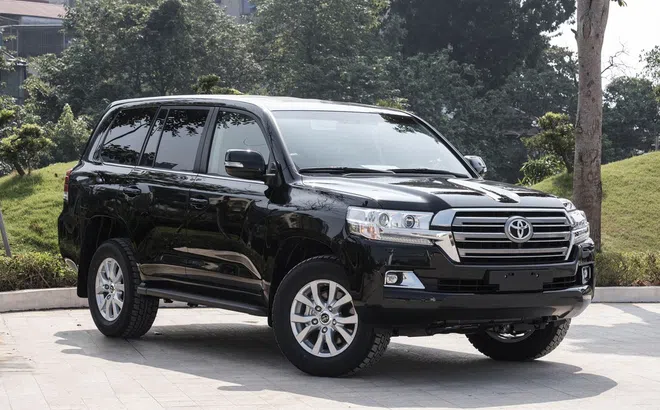 Toyota Land Cruiser 2020 tăng giá tính trước bạ hơn 600 triệu đồng