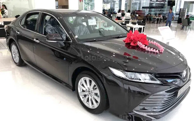 Toyota Camry - "Vua" doanh số phân khúc Sedan hạng D tháng 3/2020