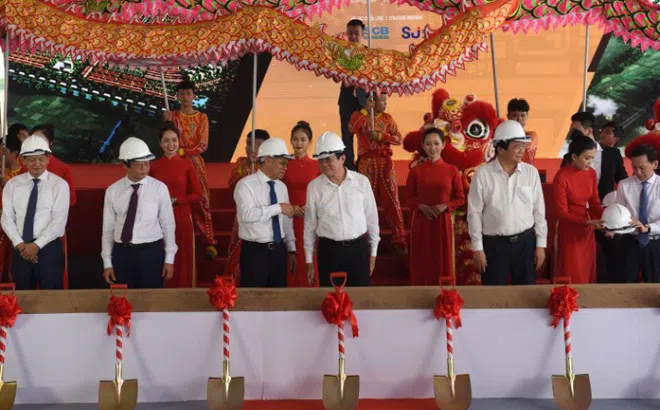 Chùm ảnh khởi công khu công nghiệp Việt Phát