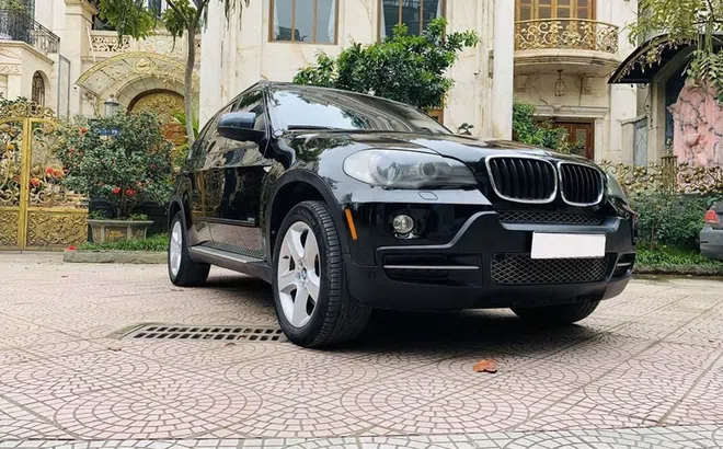 BMW X5 chạy hơn 10 năm giá ngang Toyota Vios mới
