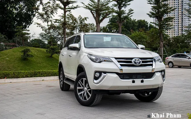 Không cần đợi chính sách mới, Toyota Fortuner vẫn được giảm lệ phí trước bạ