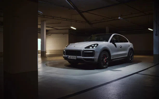 Porsche Cayenne 2021 GTS chào giá gần 3 tỷ đồng