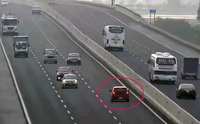 Sắp tới có thể tăng mức xử phạt với lỗi đi ngược chiều đường cao tốc