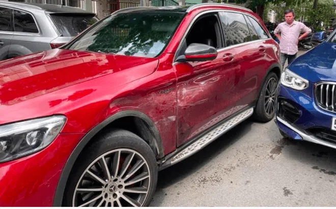 Video vụ Mercedes-Benz va chạm BMW đang gây xôn xao dư luận