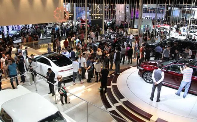 Tháng 7/2020: Doanh số ô tô Trung Quốc bật tăng nhờ mạnh tay ưu đãi