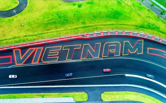 F1 bổ sung 4 chặng, đường đua Hà Nội "lỗi hẹn" mùa giải 2020