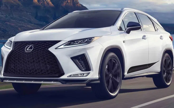 Lexus RX Black Line 2021 số lượng có hạn chào giá gần 1,2 tỷ đồng